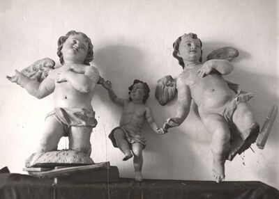 Kloštar Ivanić - Kompleks Franjevačkog samostana i crkve sv. Ivana Krstitelja, plastike anđela