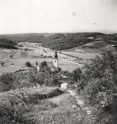 Donja Pušća - Župna crkva sv. Jurja Mučenika, sjeverno pročelje