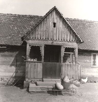 Ruča - Tradicijska kuća, trijem