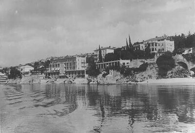 Sušak (Rijeka) - Pećine, pogled s mora