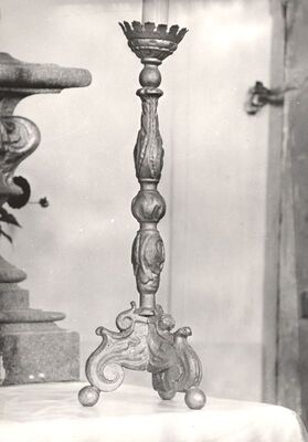 Kloštar Ivanić - Župna crkva Uznesenja Blažene Djevice Marije, svijećnjak