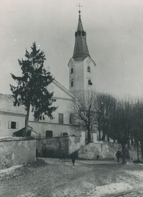 Klanjec - Župna crkva Navještenja Blažene Djevice Marije (franjevačka), glavno pročelje i zvonik