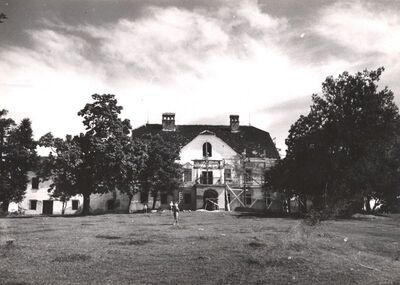 Jakovlje - Dvorac Oršić, pročelje