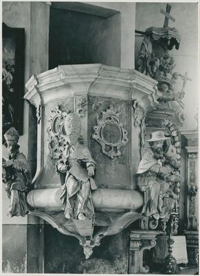 Visoko - Crkva sv. Trojstva, propovjedaonica