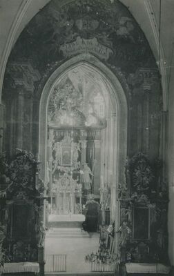 Lepoglava - Crkva Bogorodice, detalj: pogled prema svetištu iz lađe